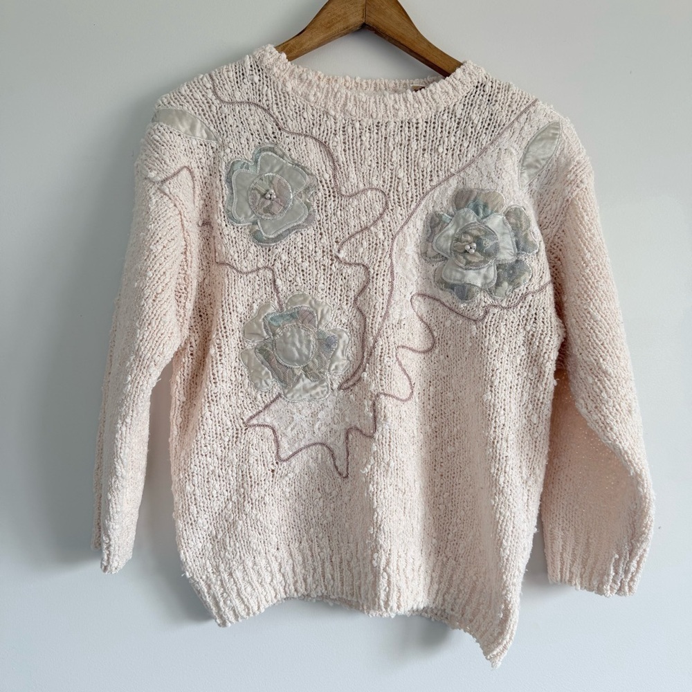 Vintage Pale Pink Floral-Appliqué Crewneck Sweater